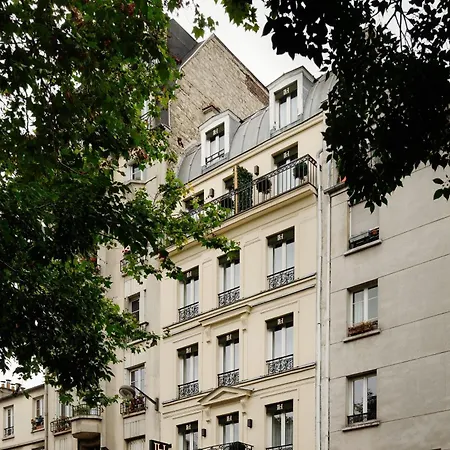 Leon Paris