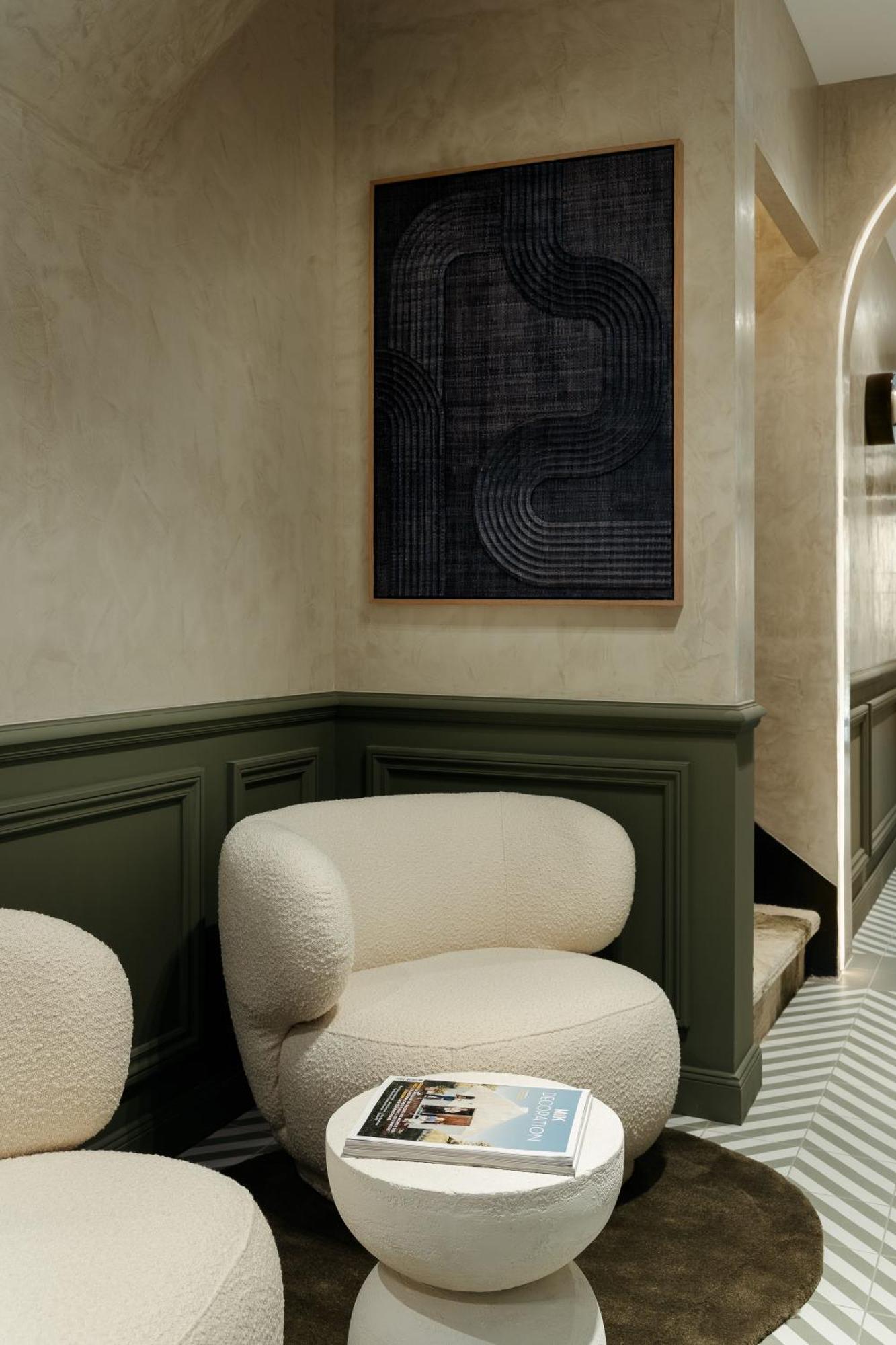 Apartment Leon Paris